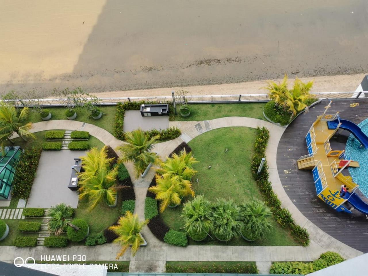 Leisure2 Imperium Residence Kuantan Seaview Studio Exteriör bild